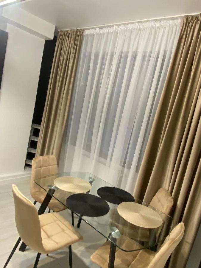 Ultracentral Apartament Calea Victoriei บูคาเรสต์ ภายนอก รูปภาพ