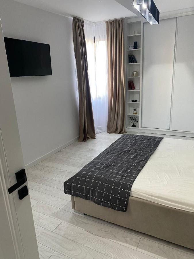 Ultracentral Apartament Calea Victoriei บูคาเรสต์ ภายนอก รูปภาพ
