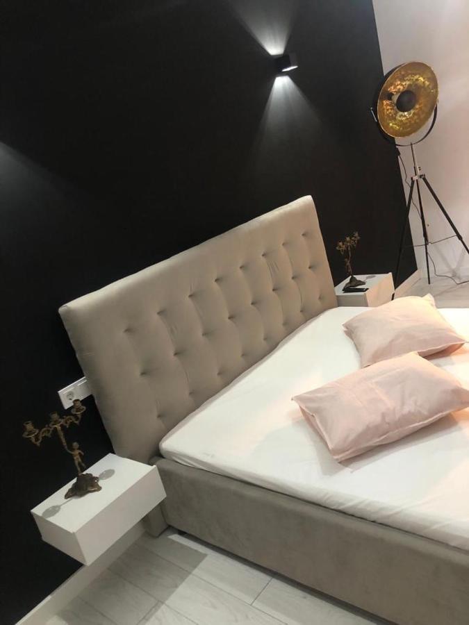 Ultracentral Apartament Calea Victoriei บูคาเรสต์ ภายนอก รูปภาพ